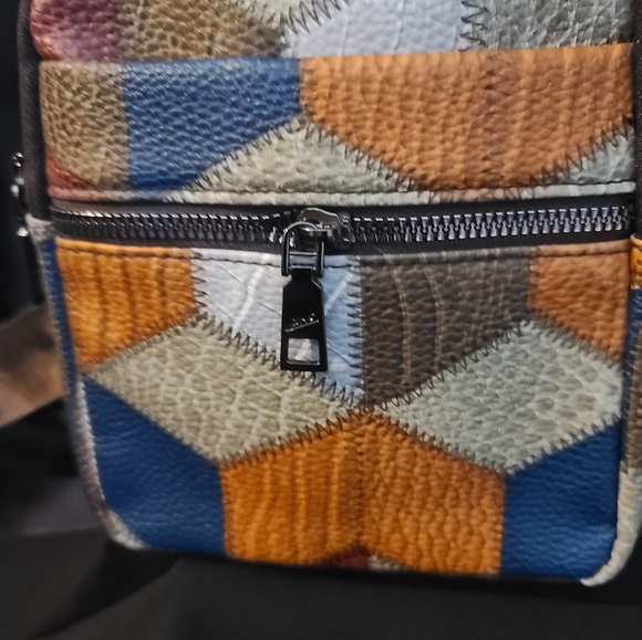 Uni sex cross bag - Picture 2 of 8